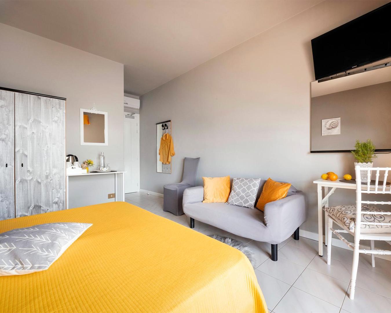 קנרו ריביירה Hotel La Rondinella מראה חיצוני תמונה